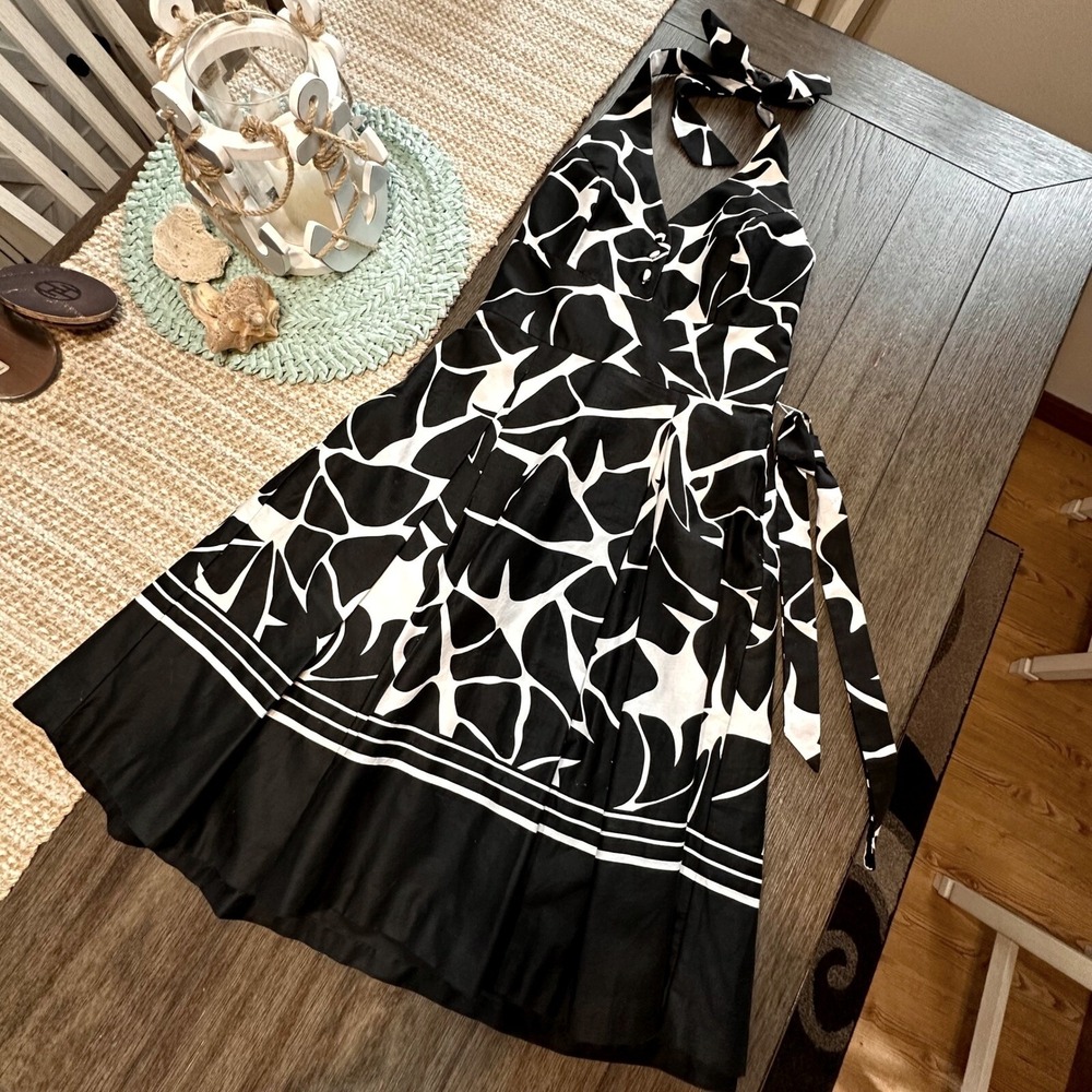 White House Black Market Halter Dress‎ Black White Print Sleeveless Party Dress